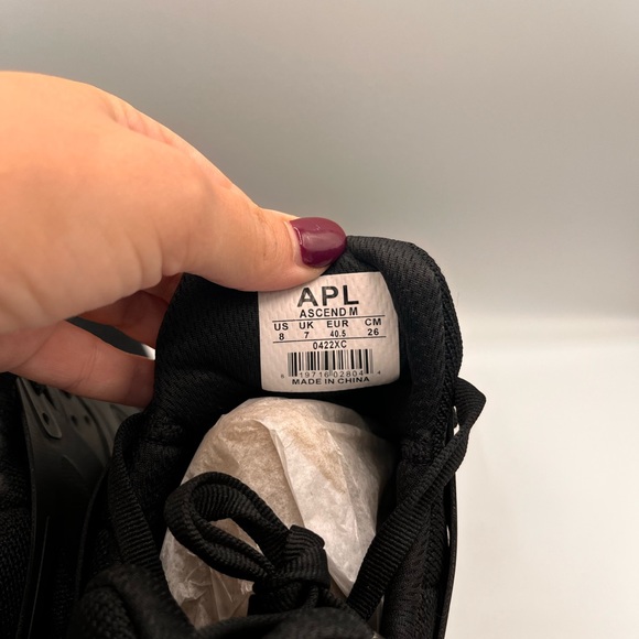 APL Ascend Men's 8 Sneakers Athletic Shoes Running Gym Black White NEW NIB Gift - Picture 6 of 8